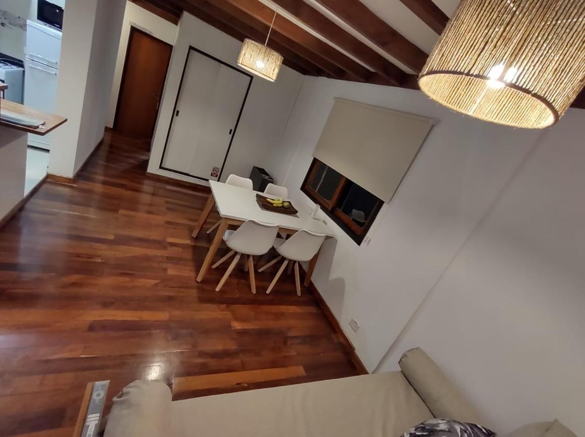 Mallin - Departamento De Alquiler Temporal Habilitado Apartamento
