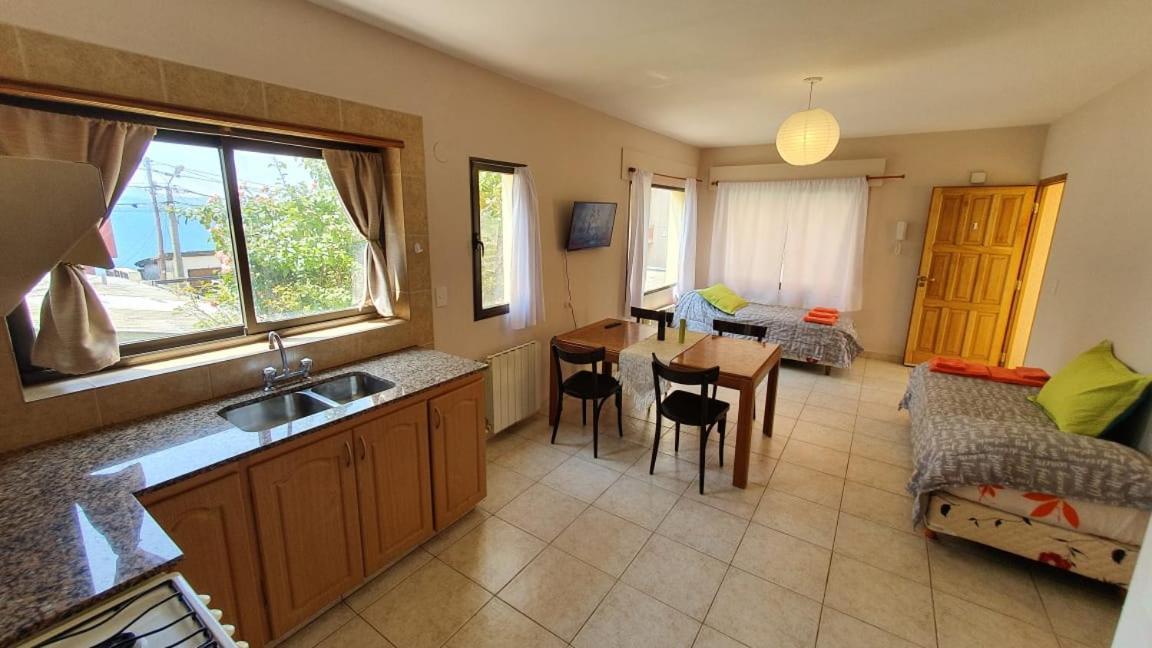Dpto. Centrico Amplio. Jardin Y Vistas 1/2 Apartamento San Carlos de Bariloche