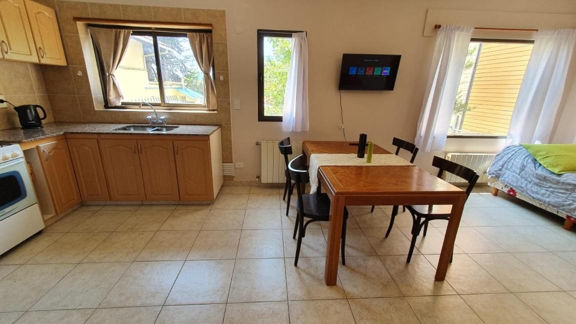 Dpto. Centrico Amplio. Jardin Y Vistas 1/2 Apartamento San Carlos de Bariloche