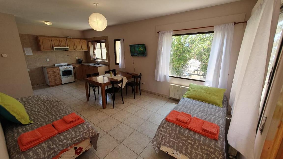 Dpto. Centrico Amplio. Jardin Y Vistas 1/2 Apartamento