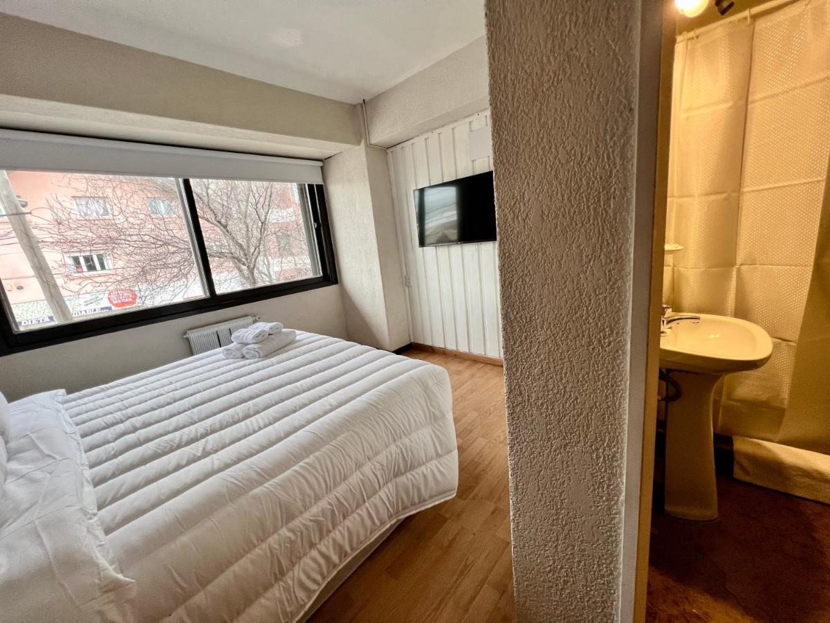 El Residencial Bariloche Hostal *