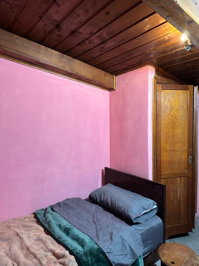 Hasta 7 Personas Sobre Costa Arroyo Nireco Consulte Hay Disponibilidad Dos Nueve Cuatro Cuatro Veinticinco Veinticuatro Ochenta Y Siete * San Carlos de Bariloche