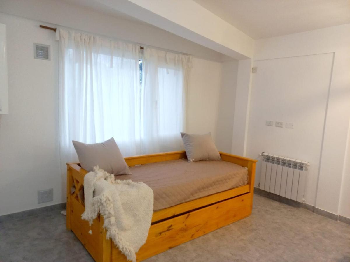 2 * San Carlos de Bariloche