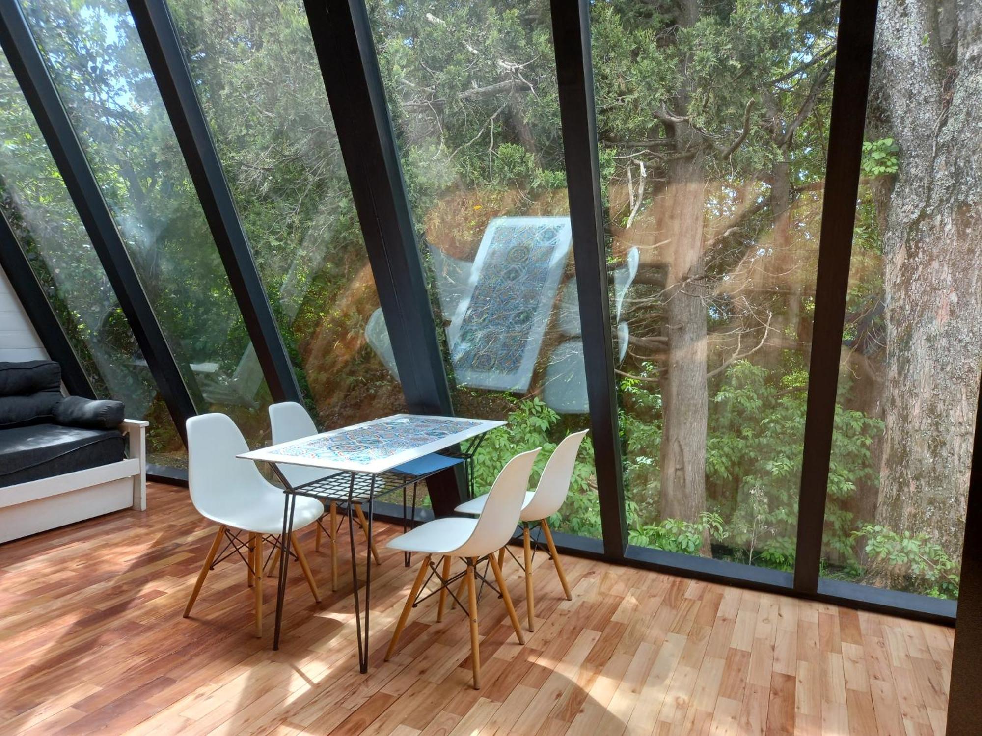Casa Inmersa En El Bosque Chalet