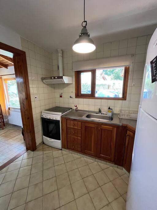 Quime Che. Casa Con Jardin, Parrilla Y Cochera. Сasa de vacaciones *