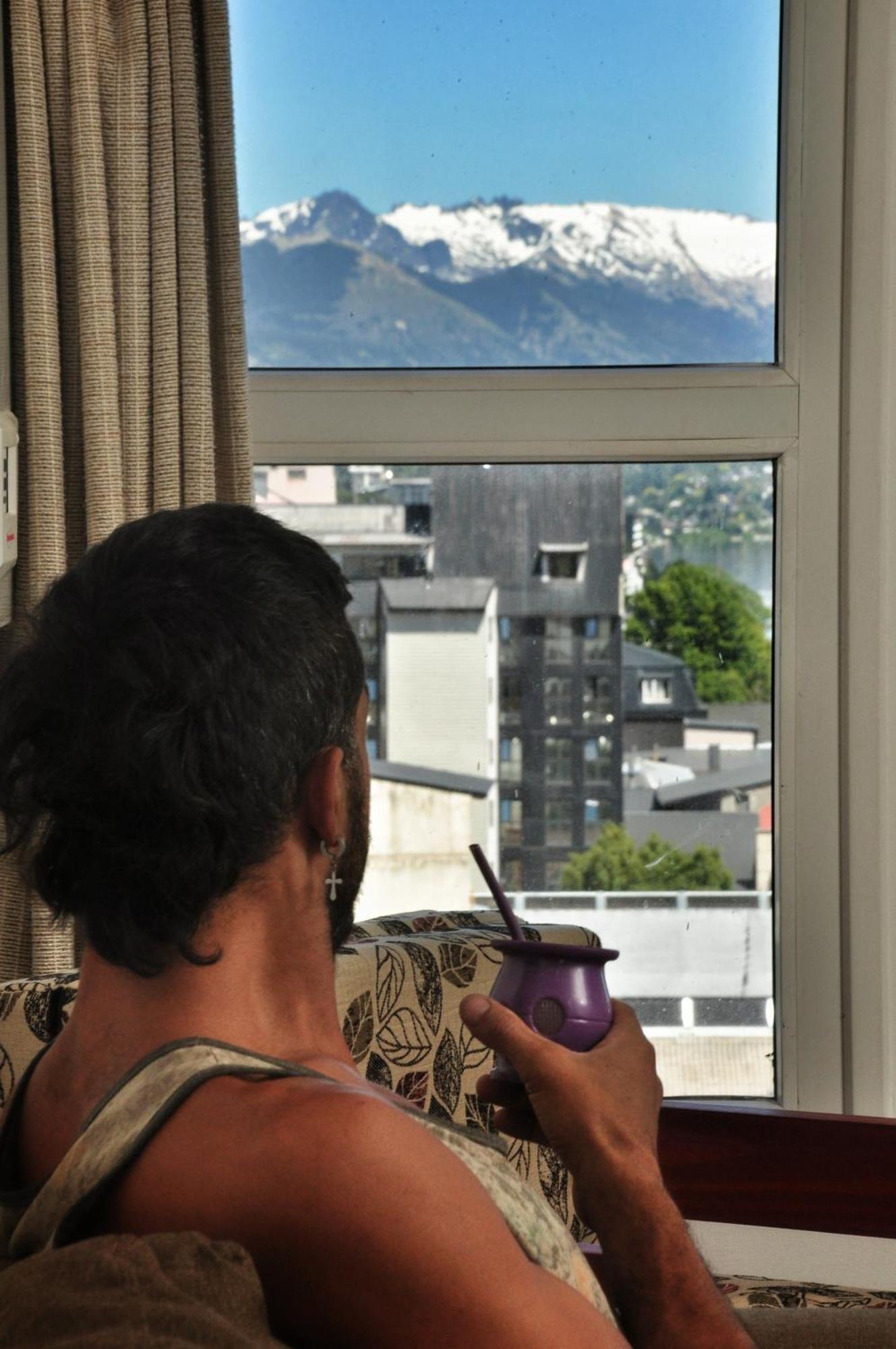 Deleitate Con Las Vistas Al Lago Y Montanas En El Centro De Apartamento *