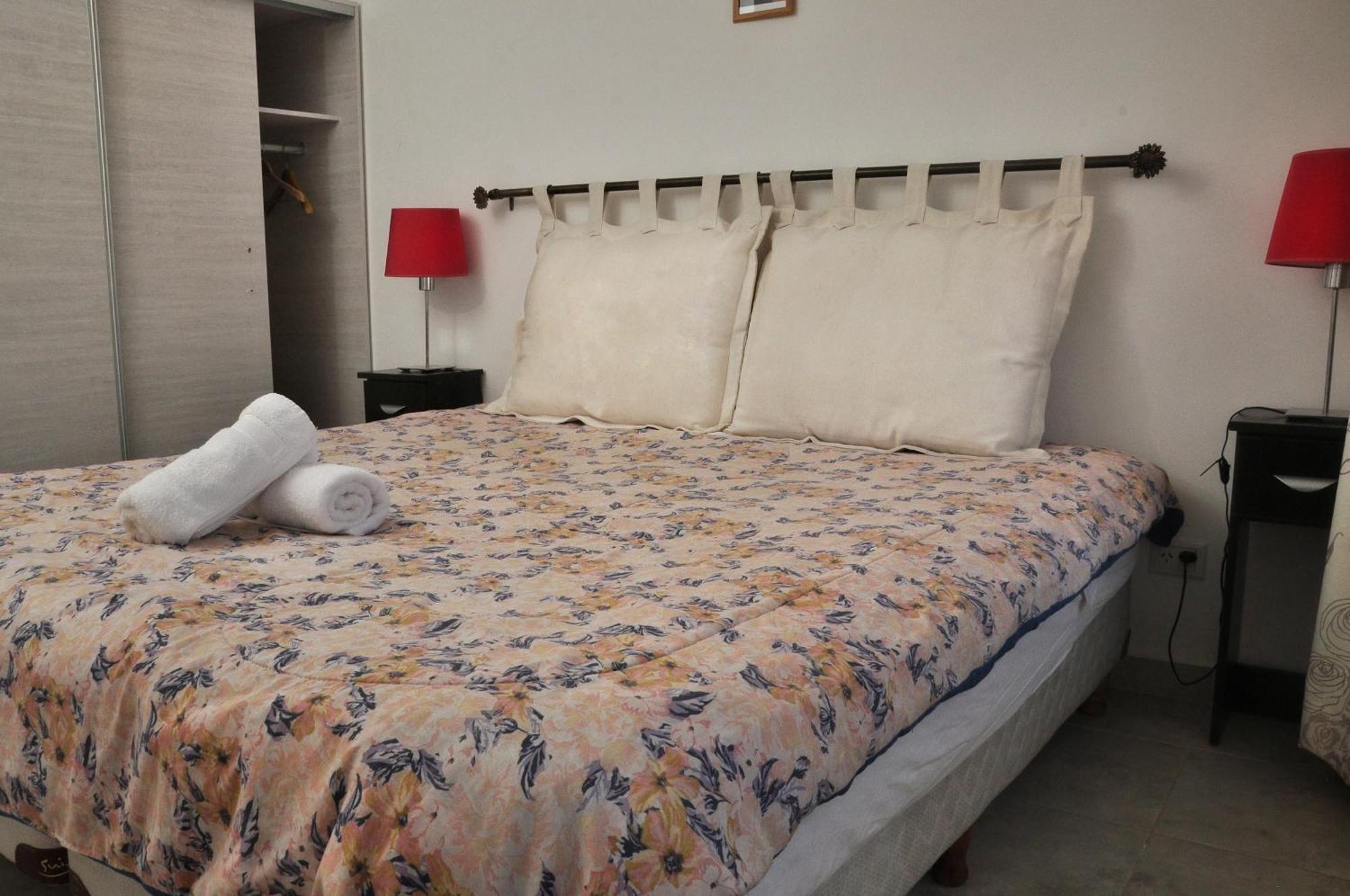 Hospedate En Depto Centrico Con Balcon Y Vista A Los Cerros Apartamento