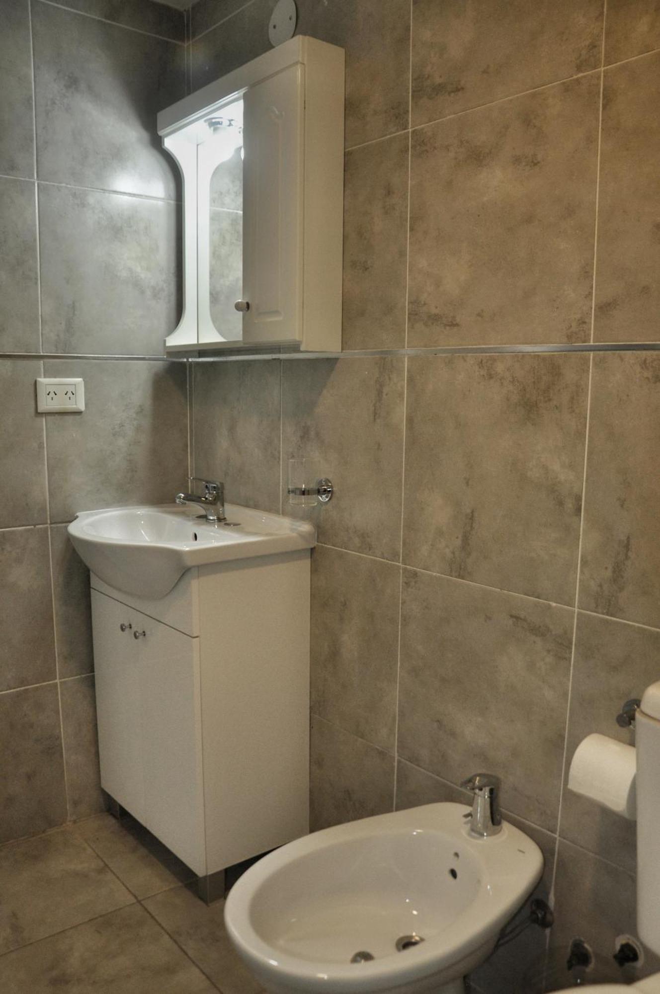 Hospedate En Depto Centrico Con Balcon Y Vista A Los Cerros Apartamento