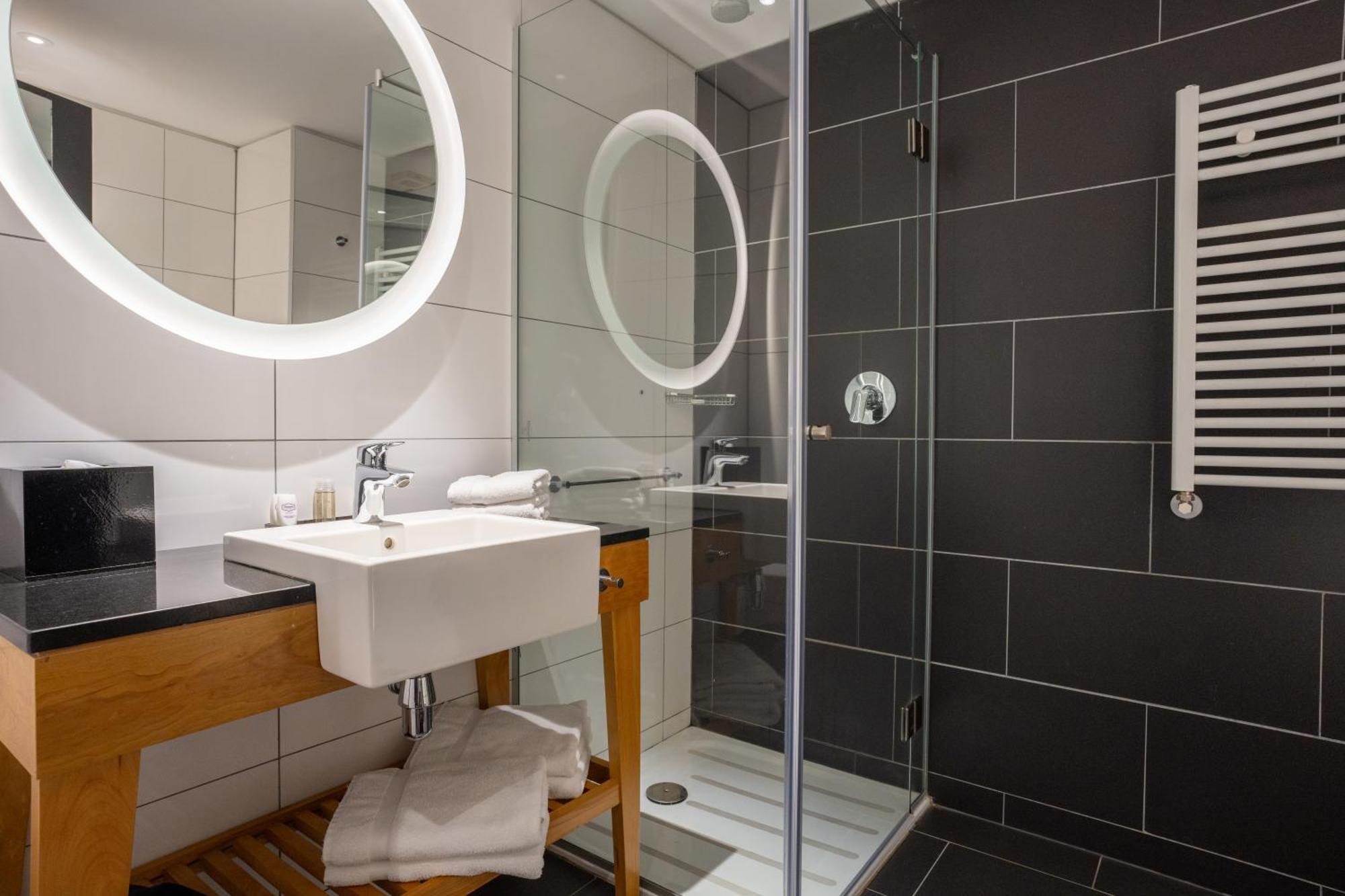 Hotel Hampton By Hilton 3*