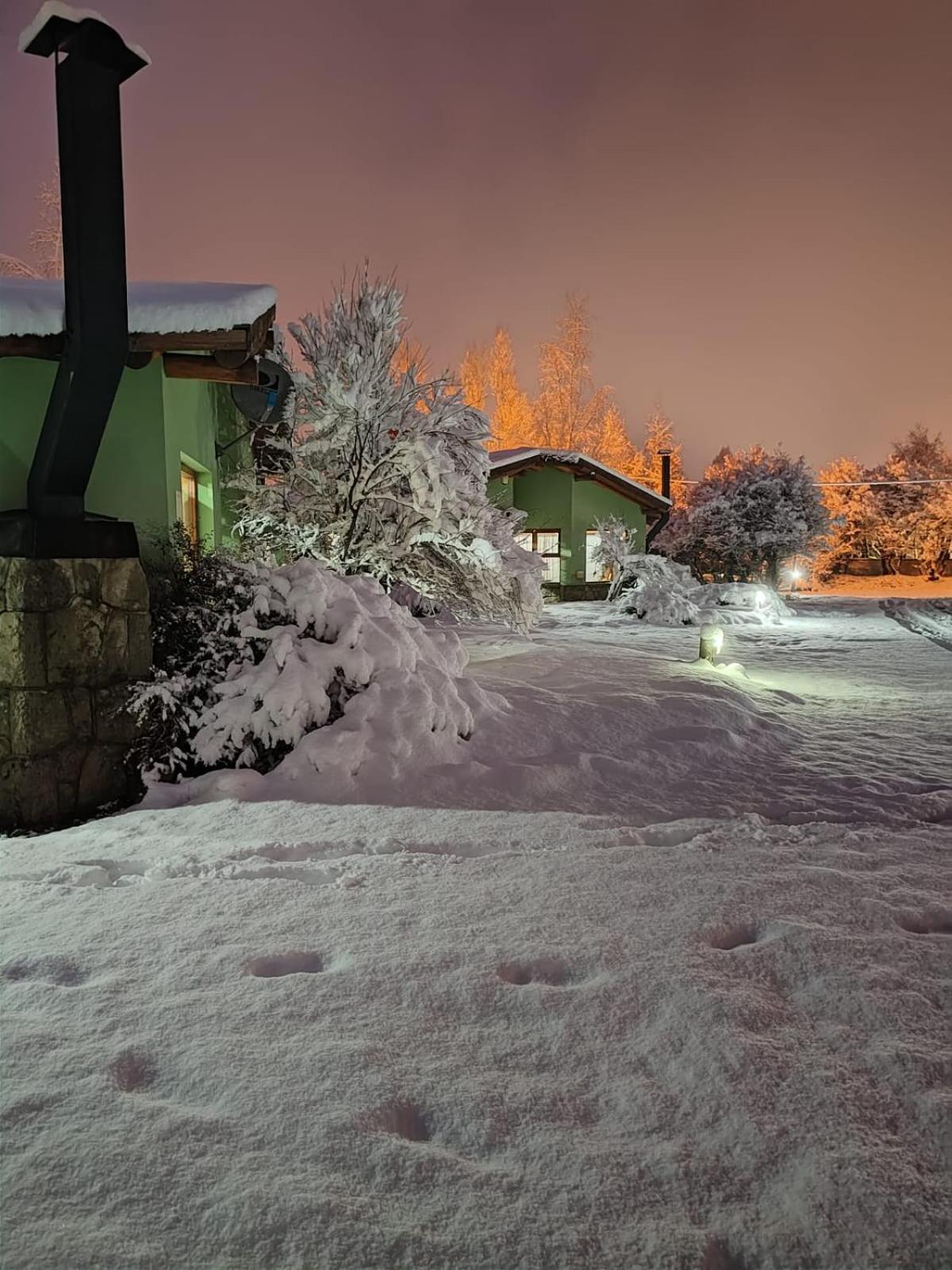 Ruca Carel Lodge *