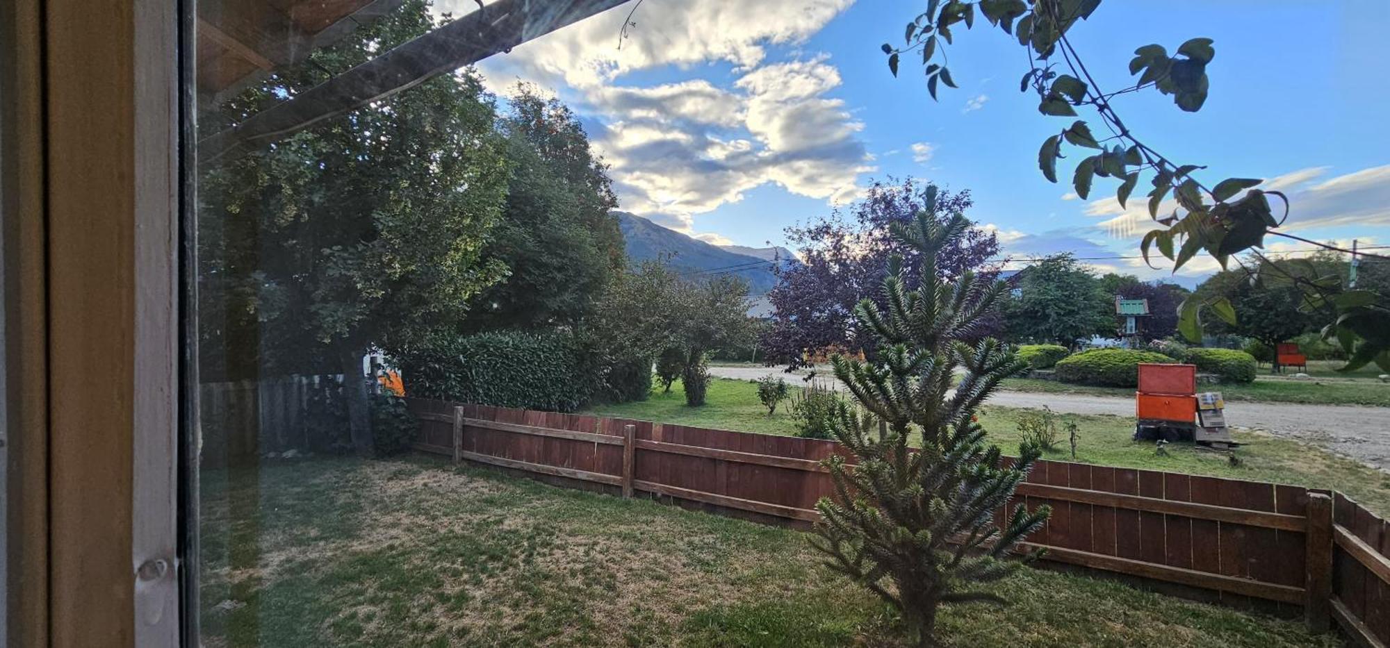 Сasa de vacaciones Casa Con Jardin Y Vista A La Montana!