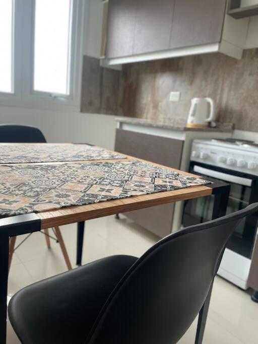 Inmejorable Ubicacion Y Diseno! Apartamento *