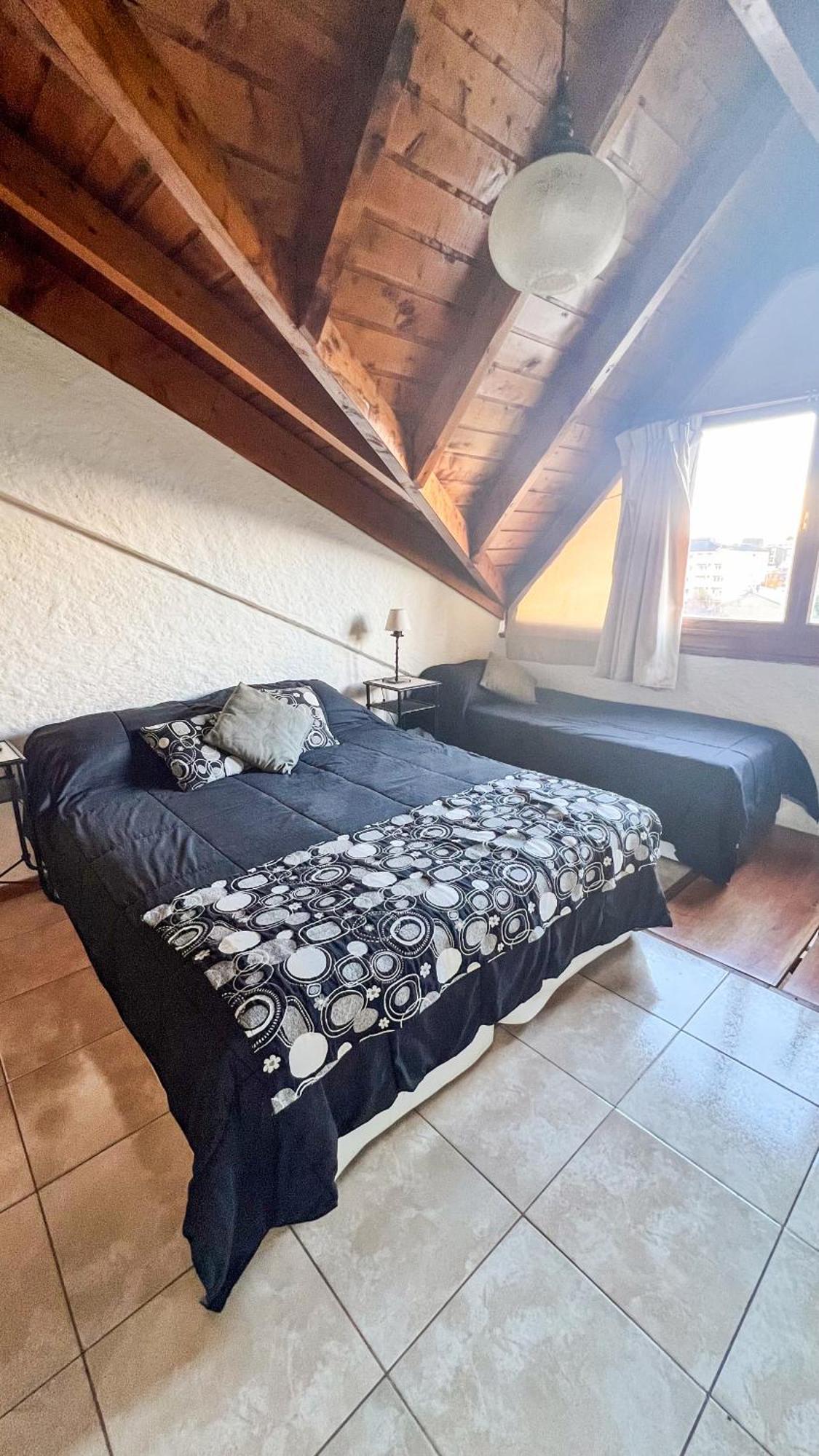 Rentup- Duplex Luminoso A Pasos Del Centro Civico Apartamento