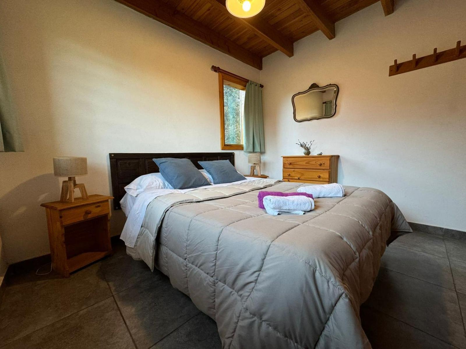 Alewekehue, La Pequena Apartamento *