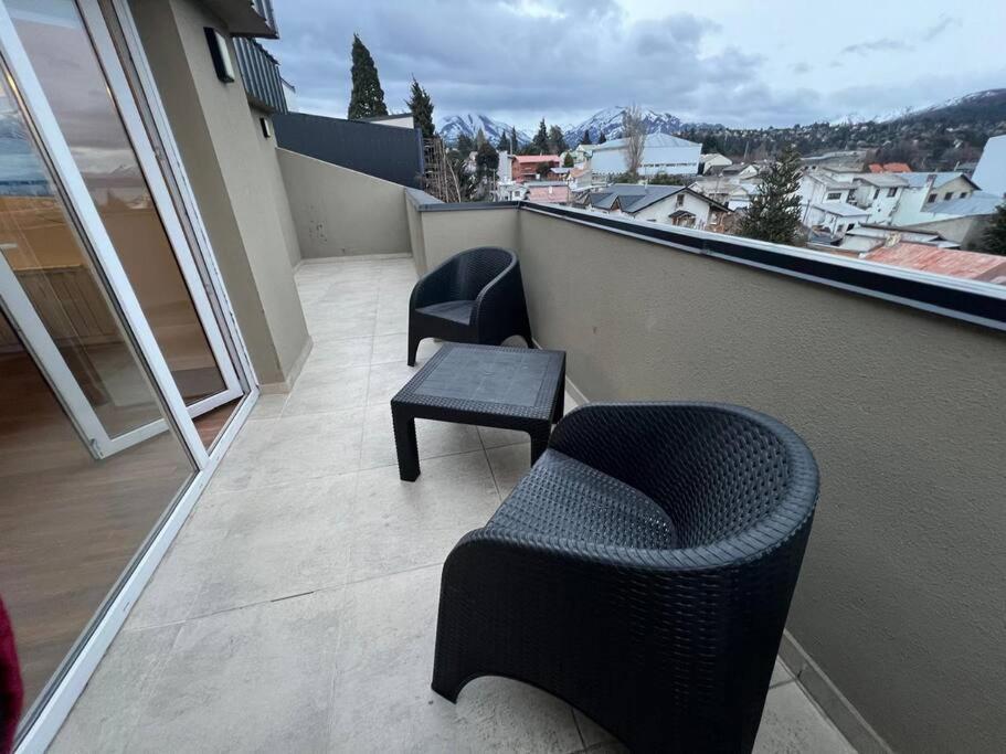 Moderno Departamento Con Vista Al Y Montanas Apartamento