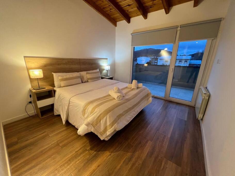 Moderno Departamento Con Vista Al Y Montanas
