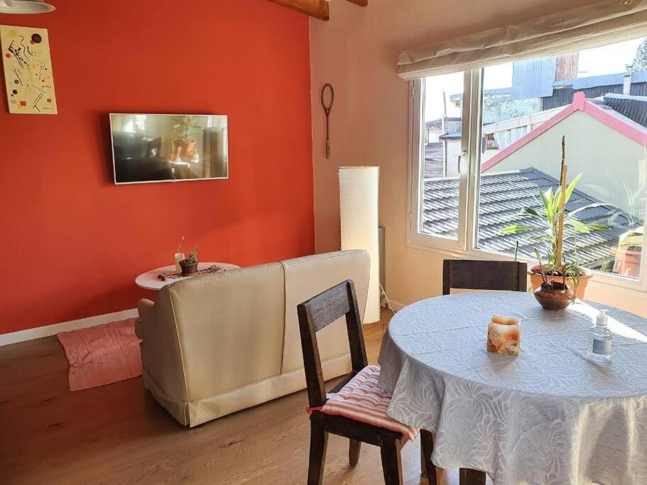 Departamento Urbano En 1º Piso *