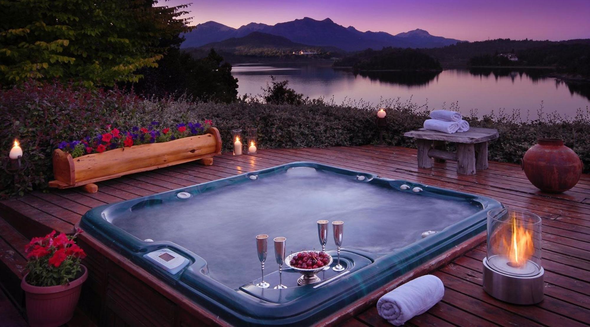 Сasa de vacaciones Stunning Lakeside Retreat With Unique Indoor Pool