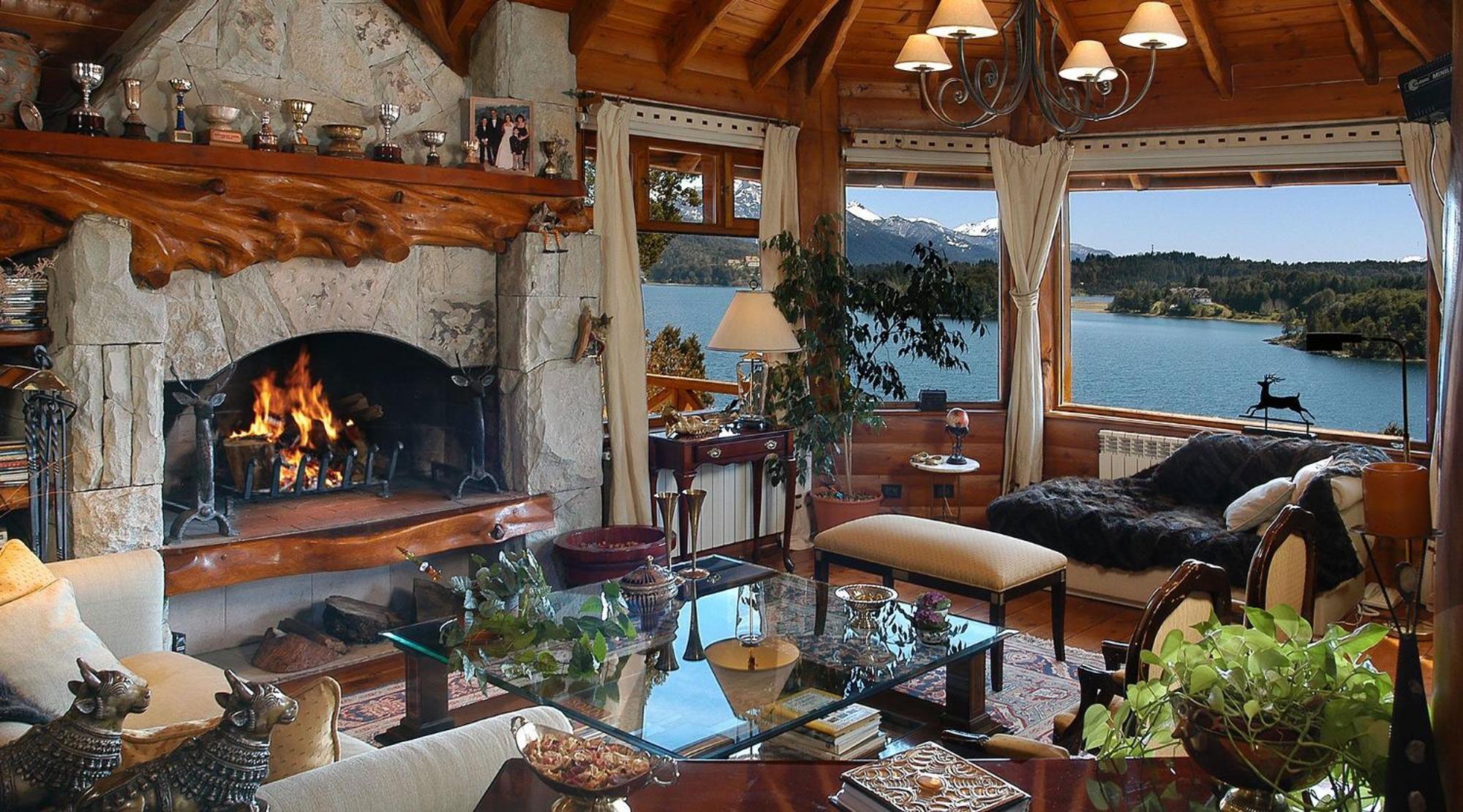 Stunning Lakeside Retreat With Unique Indoor Pool
