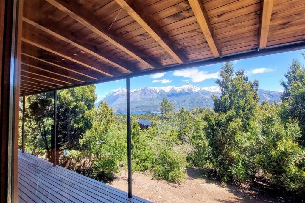 Casa Con Vista Al Lago Y Cerros Сasa de vacaciones San Carlos de Bariloche