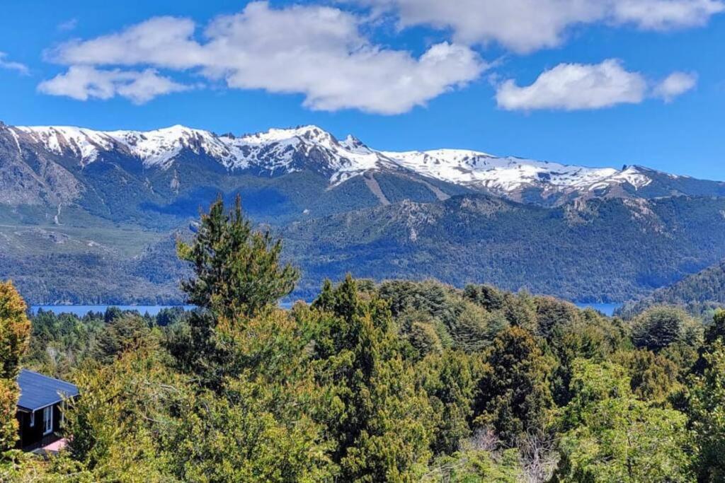 Casa Con Vista Al Lago Y Cerros *
