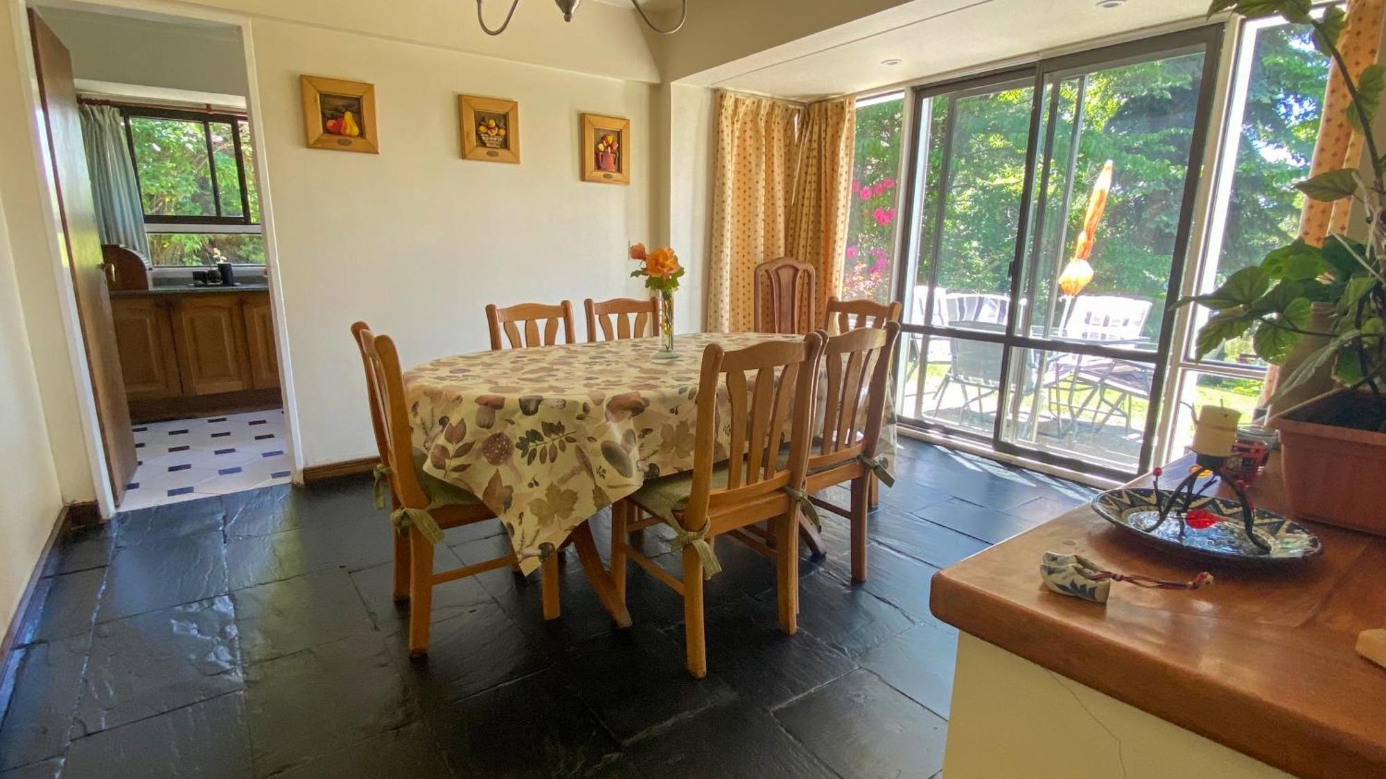 Casa Con Parque Y Vista Al San Carlos de Bariloche