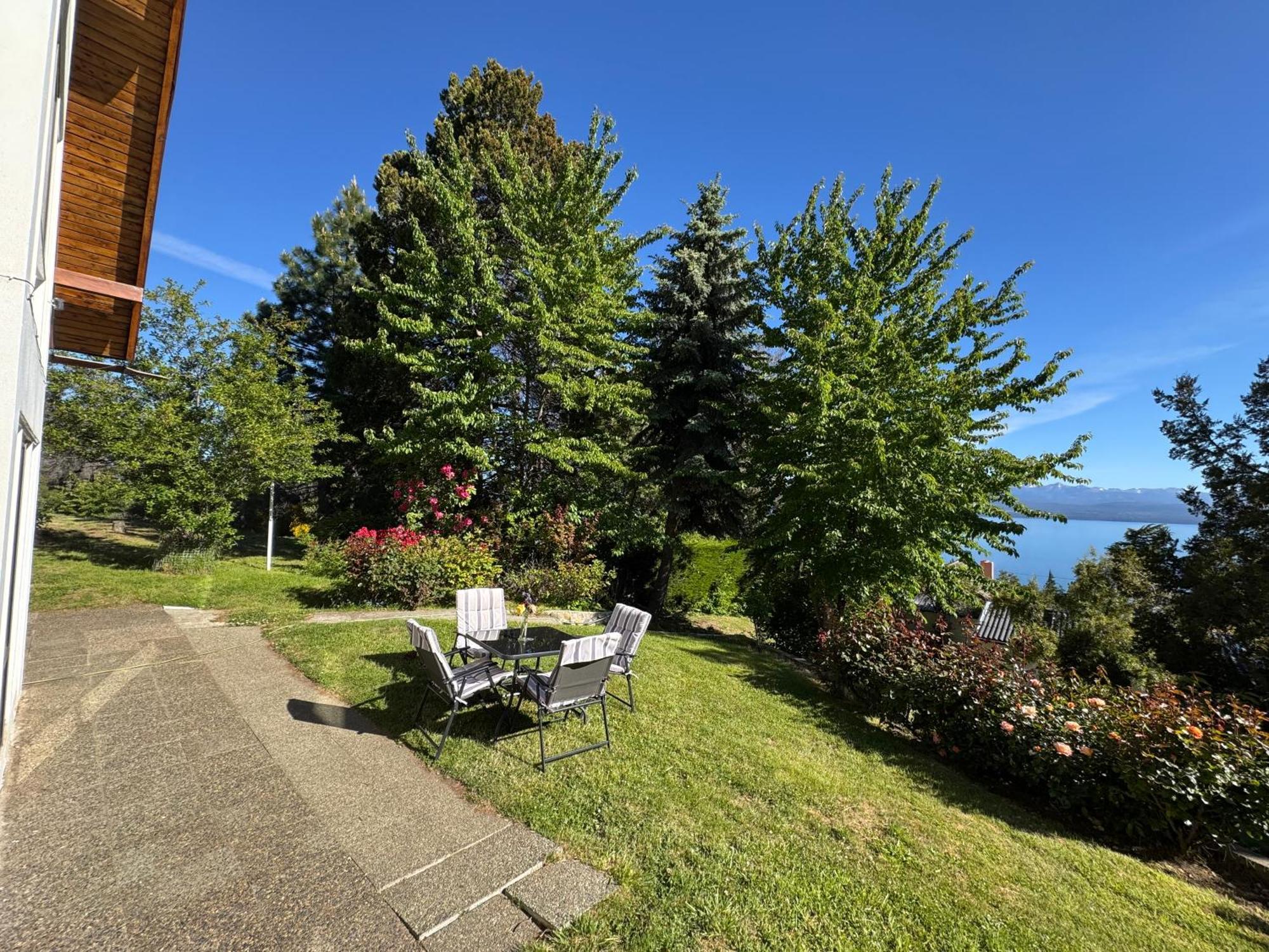 Casa Con Parque Y Vista Al San Carlos de Bariloche