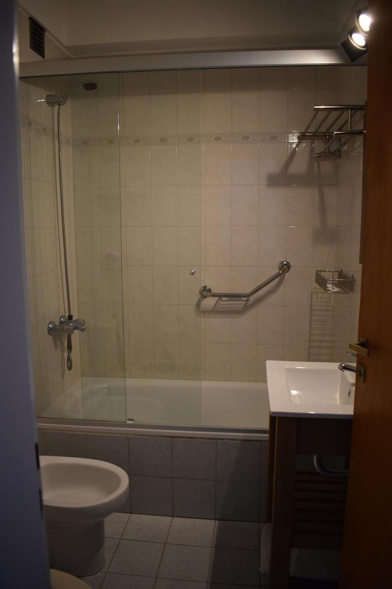 Hermoso Departamento Frente Al Con Cochera Apartment *
