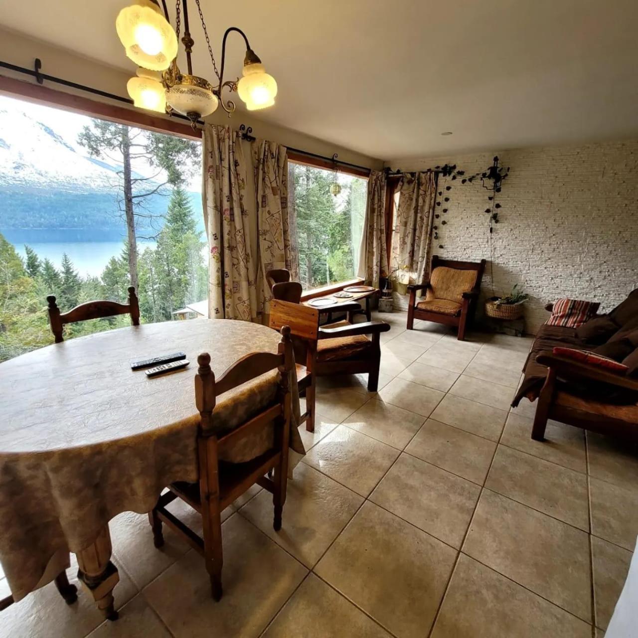 Chalet El Mirador Casa Arroyo *