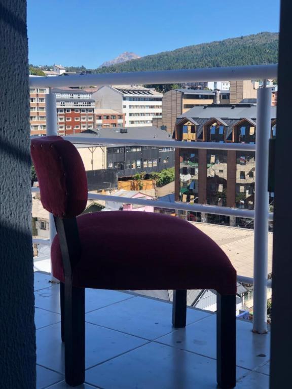 Depto Centrico En Edificio Con Primer Bar De Altura. Apartment San Carlos de Bariloche