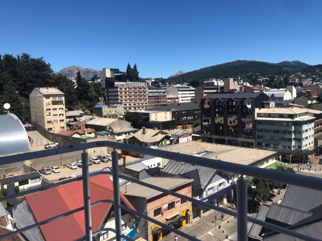 Depto Centrico En Edificio Con Primer Bar De Altura. *