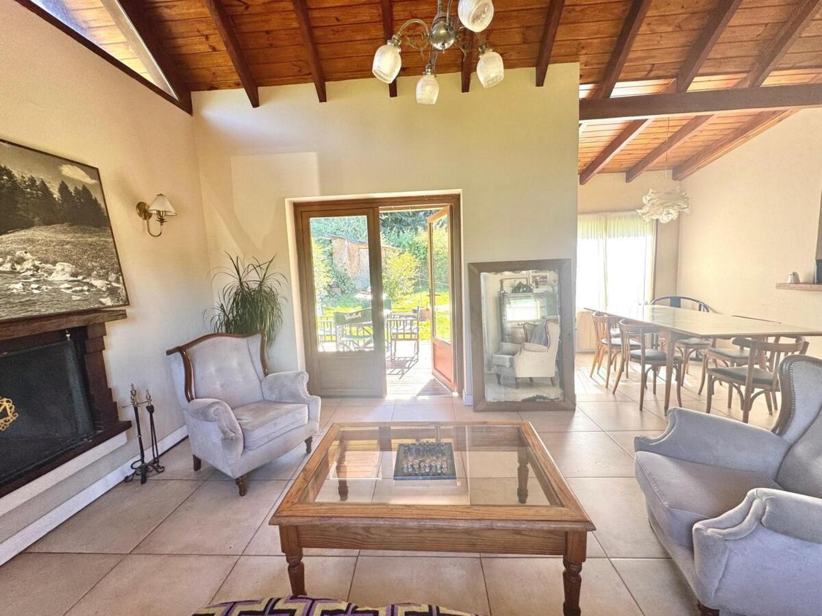 Casa Grande Con Jardin * San Carlos de Bariloche