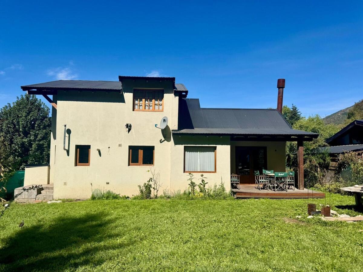 Casa Grande Con Jardin Сasa de vacaciones San Carlos de Bariloche