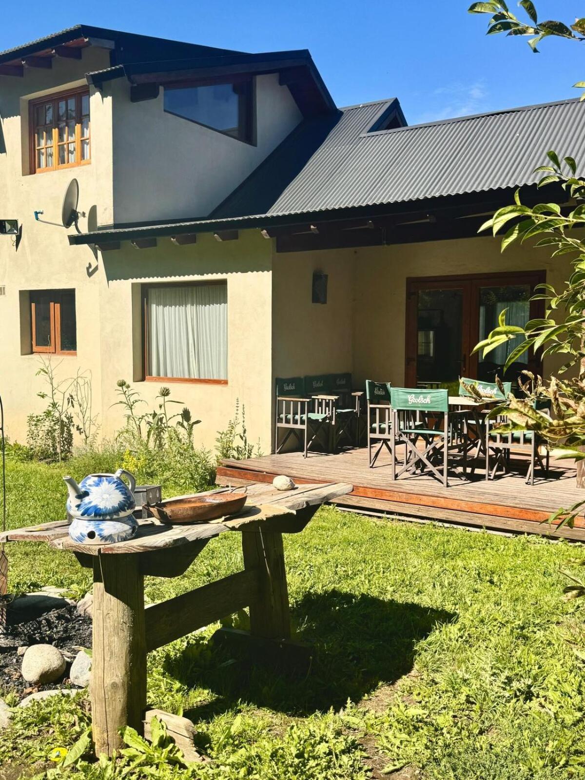 Casa Grande Con Jardin * San Carlos de Bariloche