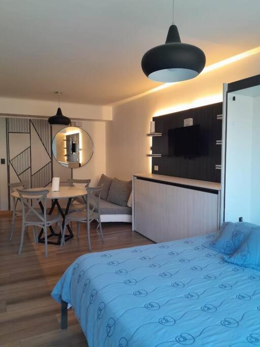 Apartamento Monoambiente Luminoso Con Vista Al Cerro Otto *