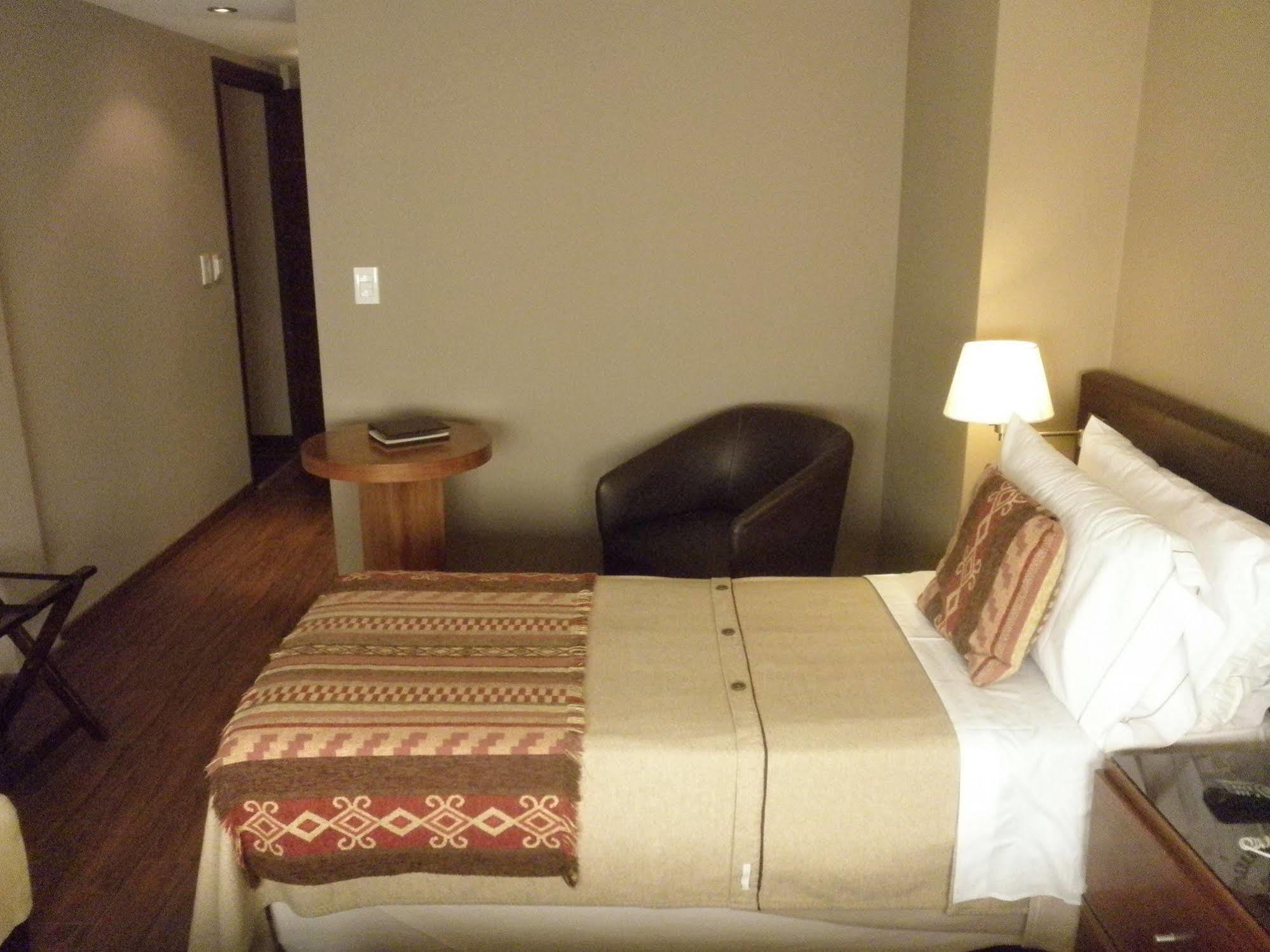 Quillen & Hotel