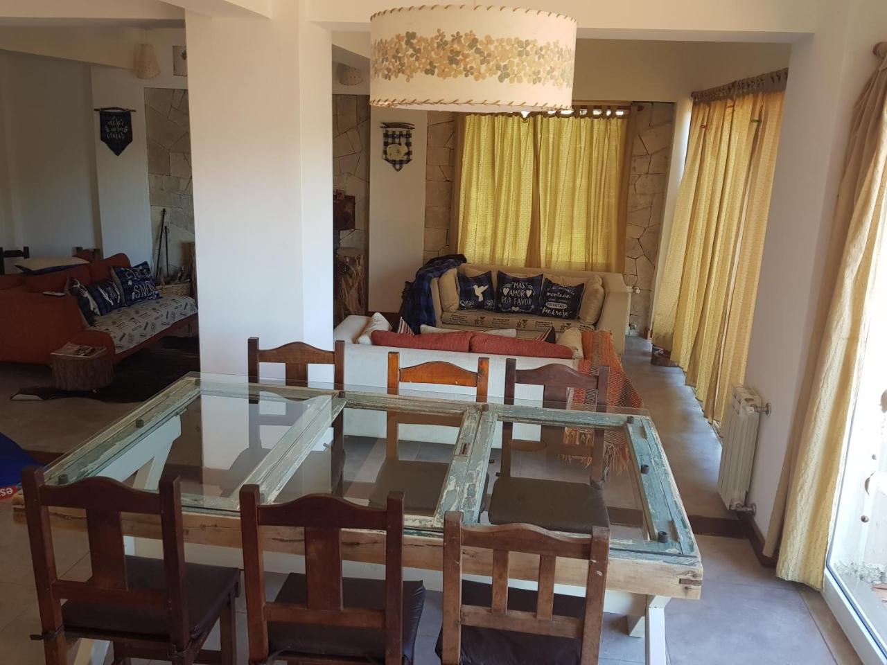 Albanta Casa Con Costa En Holiday home San Carlos de Bariloche