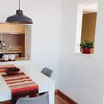 Departamento céntrico con vista al lago