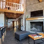 Casa Cerro Dorado vista al lago