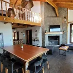 Casa Cerro Dorado vista al lago