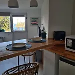 Monoambiente Calido Con Vista Al Lago
