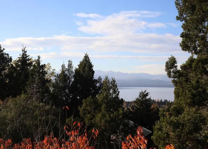 El Mononoambiente De Bariloche, Con Vista Al Lago