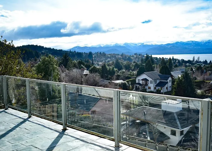 Casa Cerro Dorado vista al lago