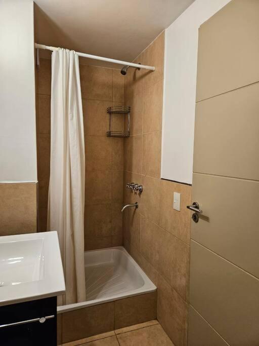 Apartamento Hermoso Y Centrico Monoanbiente Con Vista Al Lago En San Carlos de Bariloche