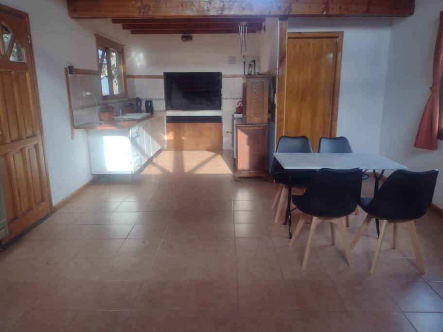 Apartamento Luminosa Con Jardin, Zona Tranquila