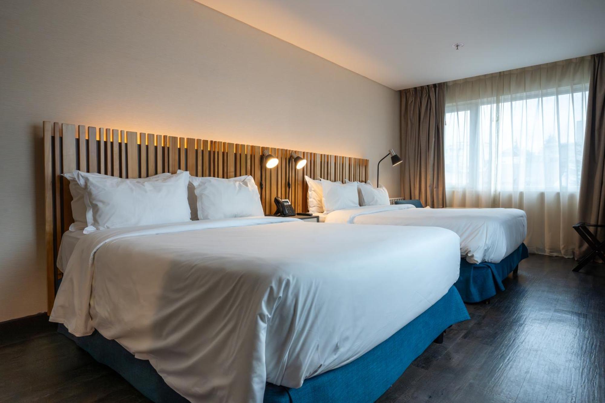Hotel Hampton By Hilton 3*