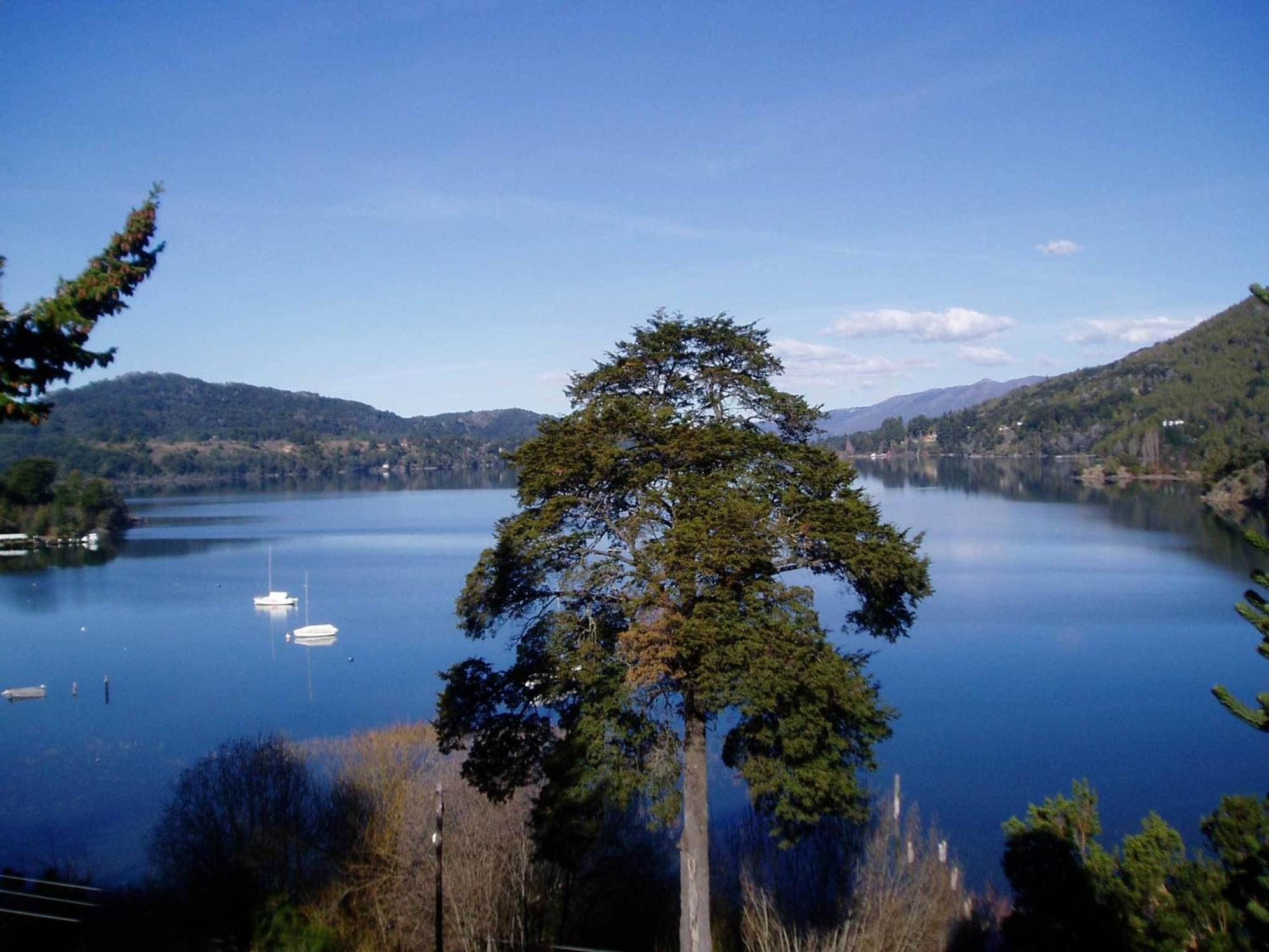 Inn Juncos Patagonian House
