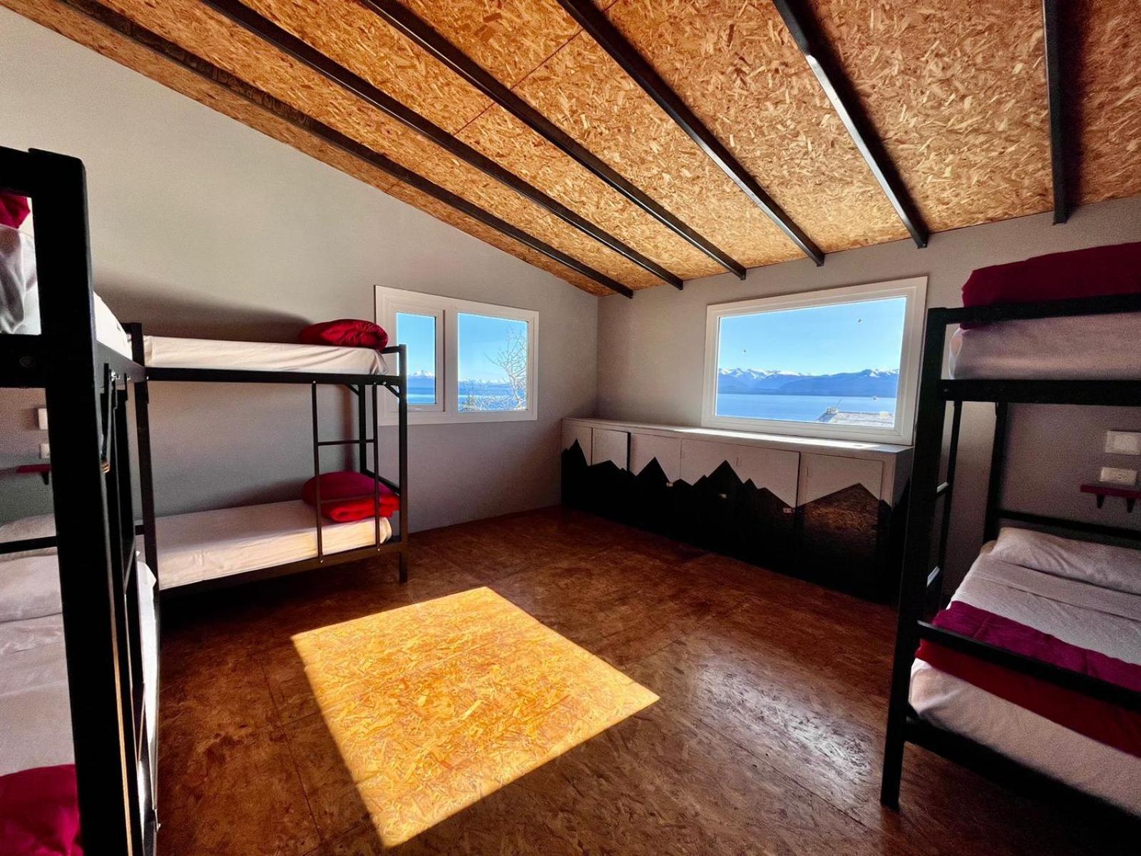 Moving Travel Bar
