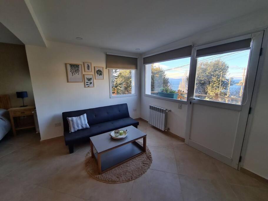 Monoambiente Calido Con Vista Al Apartamento