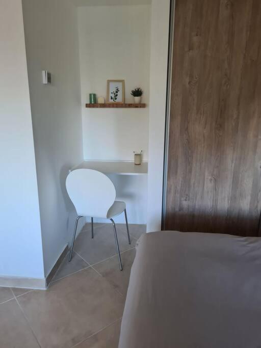 Apartamento Monoambiente Calido Con Vista Al *